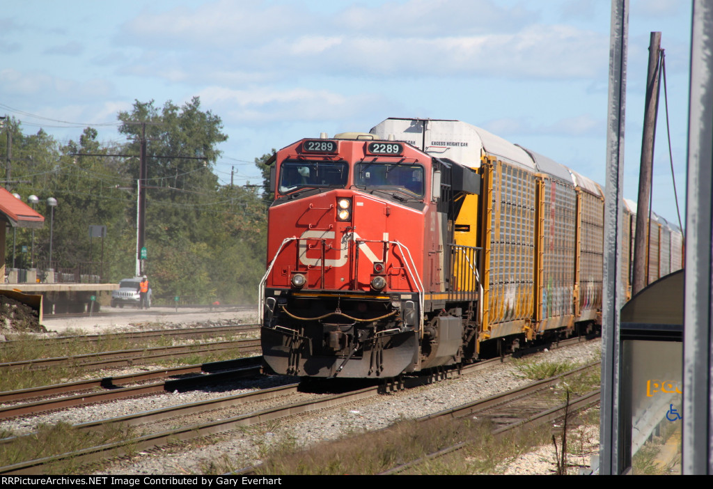 CN ES44DC #2289